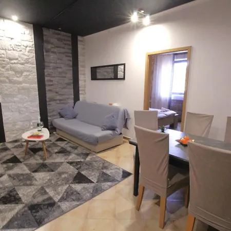 Joanna Apartment